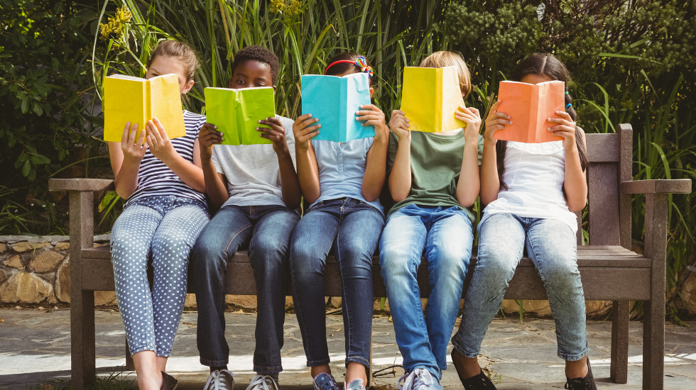 Bukan Sekadar Bisa Membaca: Mengapa Literasi Baca-Tulis Adalah Kunci Segalanya