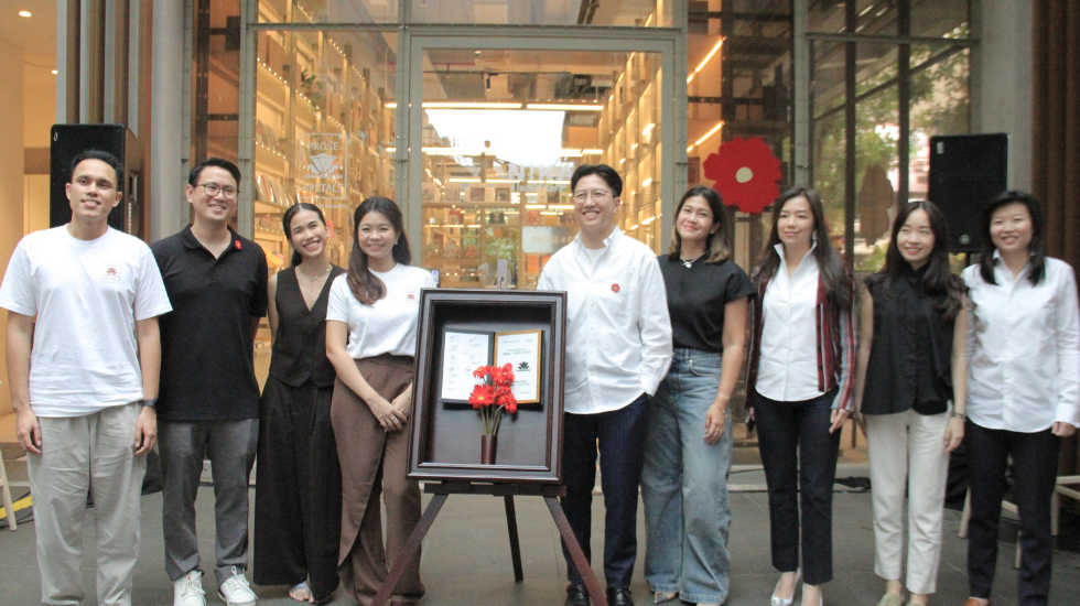 NIKA x Prose & Petals di Gafoy, Kelapa Gading: Book-Café  Pertama yang Menghadirkan Kurasi Buku Internasional