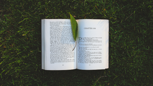 7 Rekomendasi Buku Fantasi untuk Kamu yang Suka Petualangan