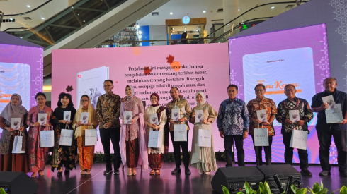 Luncurkan Buku “The Untold Story”, Wakil Wali Kota Solo Astrid Widayani Angkat Kisah Pengabdian dan Kepemimpinan Perempuan