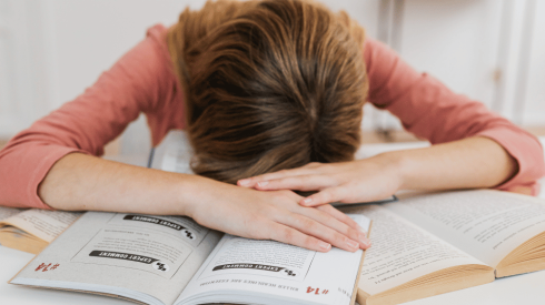 Apa Itu Reading Slump? Kenali Tandanya dan Tips Mengatasinya